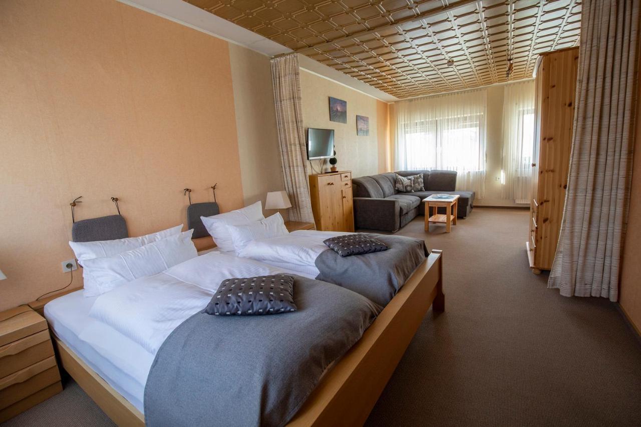 Berghotel Waidmannsheil Battenberg  Экстерьер фото