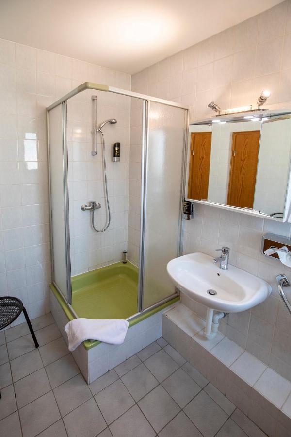 Berghotel Waidmannsheil Battenberg  Экстерьер фото